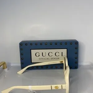 New??- Gucci Cream/Grey Gradient GG0632S Square Sunglasses Gucci Cream/Grey Gradient GG0632S Square Sunglasses Gucci  main image 2